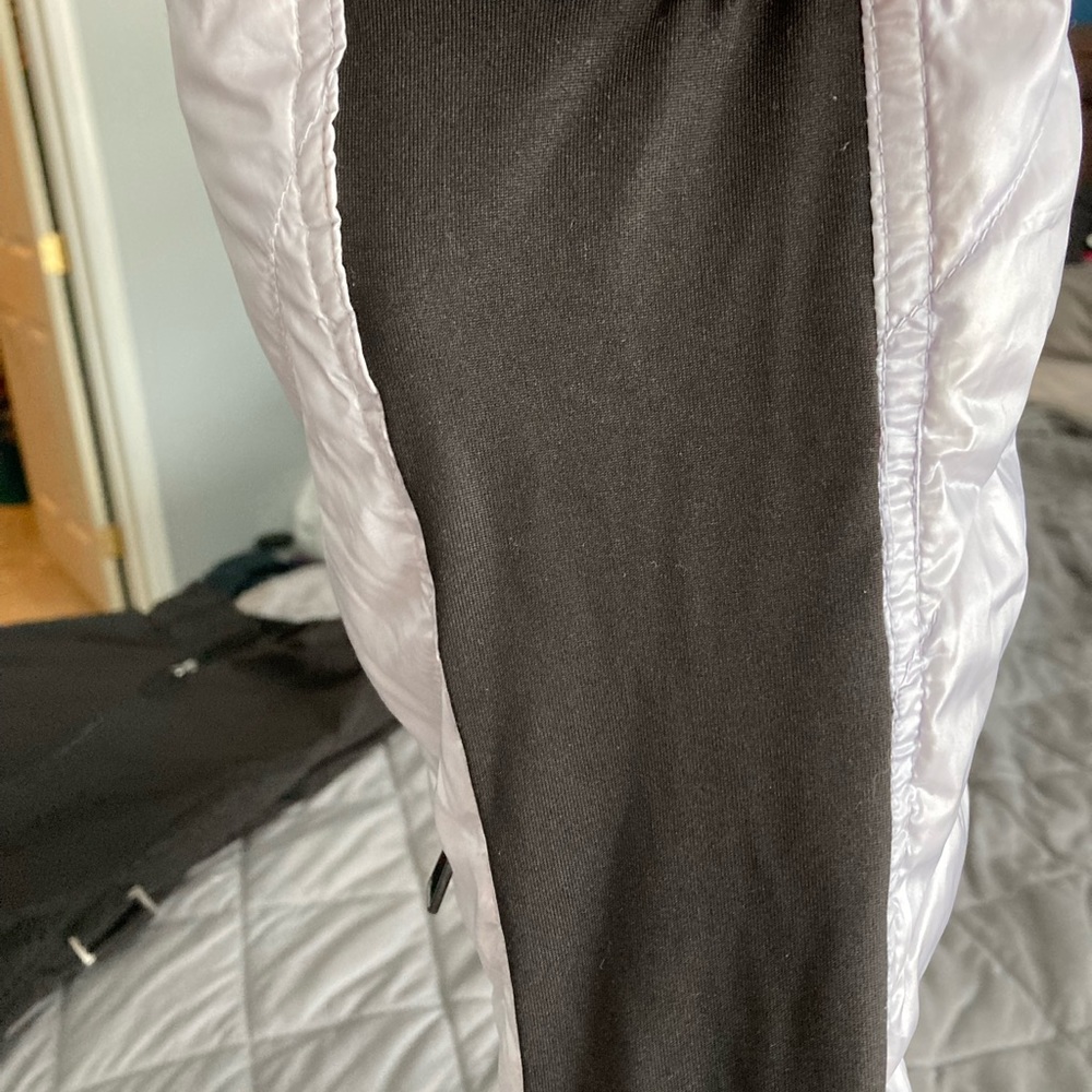 Best - Picture 5 of 5